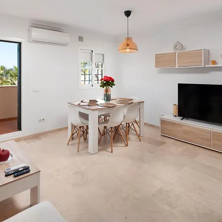 Baviera Homes Sunset And Golf Lägenhet Caleta De Velez